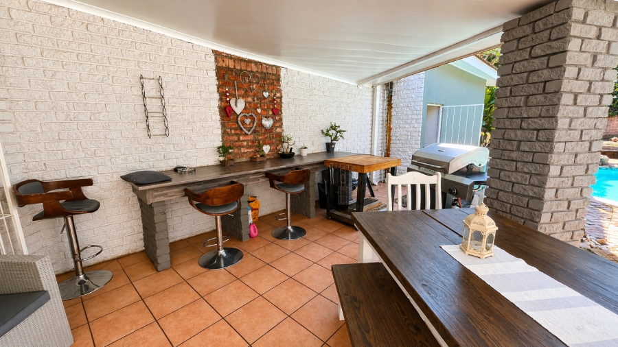 3 Bedroom Property for Sale in Wilkoppies North West